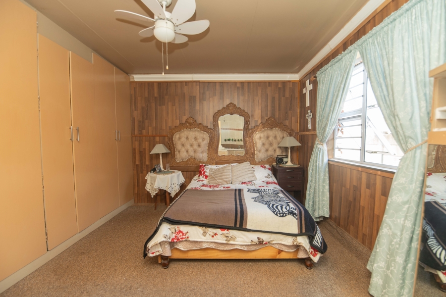 6 Bedroom Property for Sale in Sherwood Eastern Cape